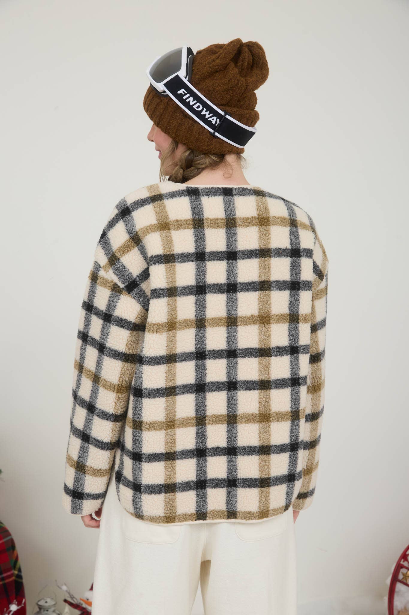 PLAID BUTTON DOWN TEDDY JACKET: CREAM MULTI S,M,L