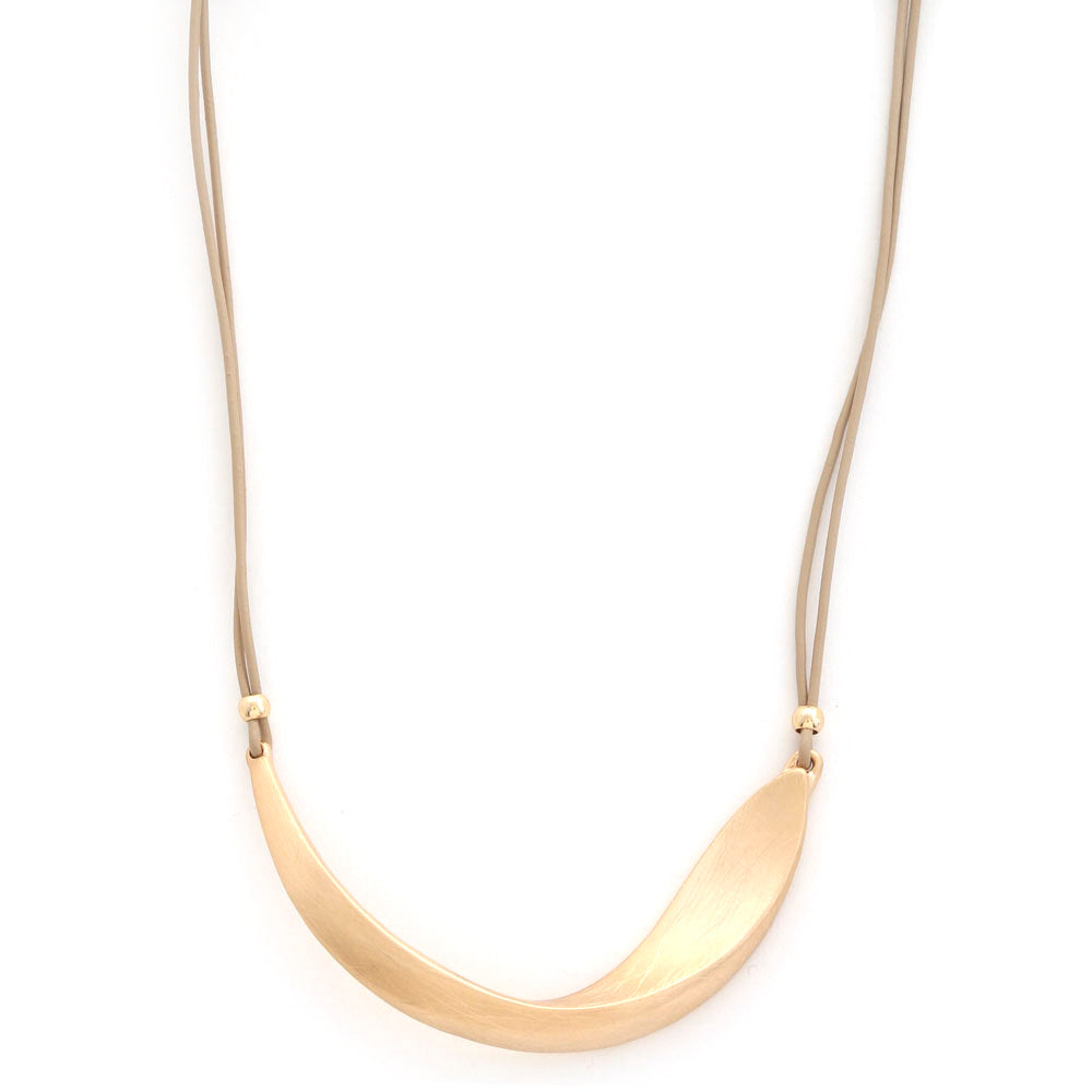 Curve Metal Necklace