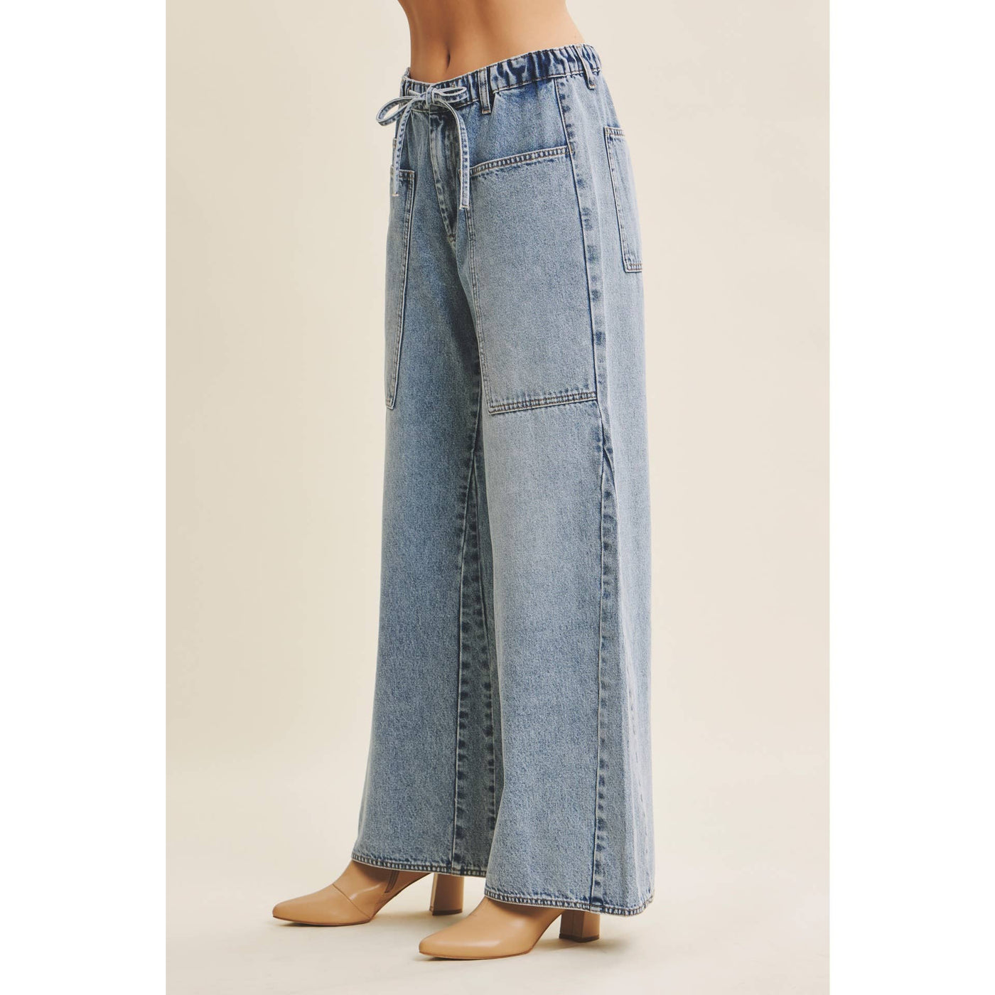 EASE AND GRACE DENIM WASHED OVERSIZED WIDE-LEG JEANS: WASHED DENIM / S,M,L