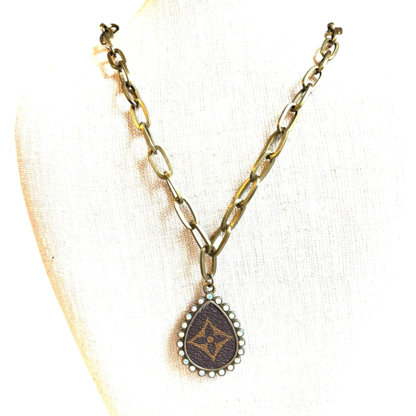 Teardrop Rhinestone Necklace