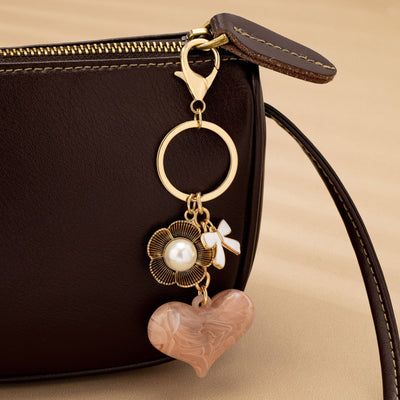 BAG CHARM KEY CHAIN-SWIRL HEART PERAL FLORAL BOW | 80K090: Gold