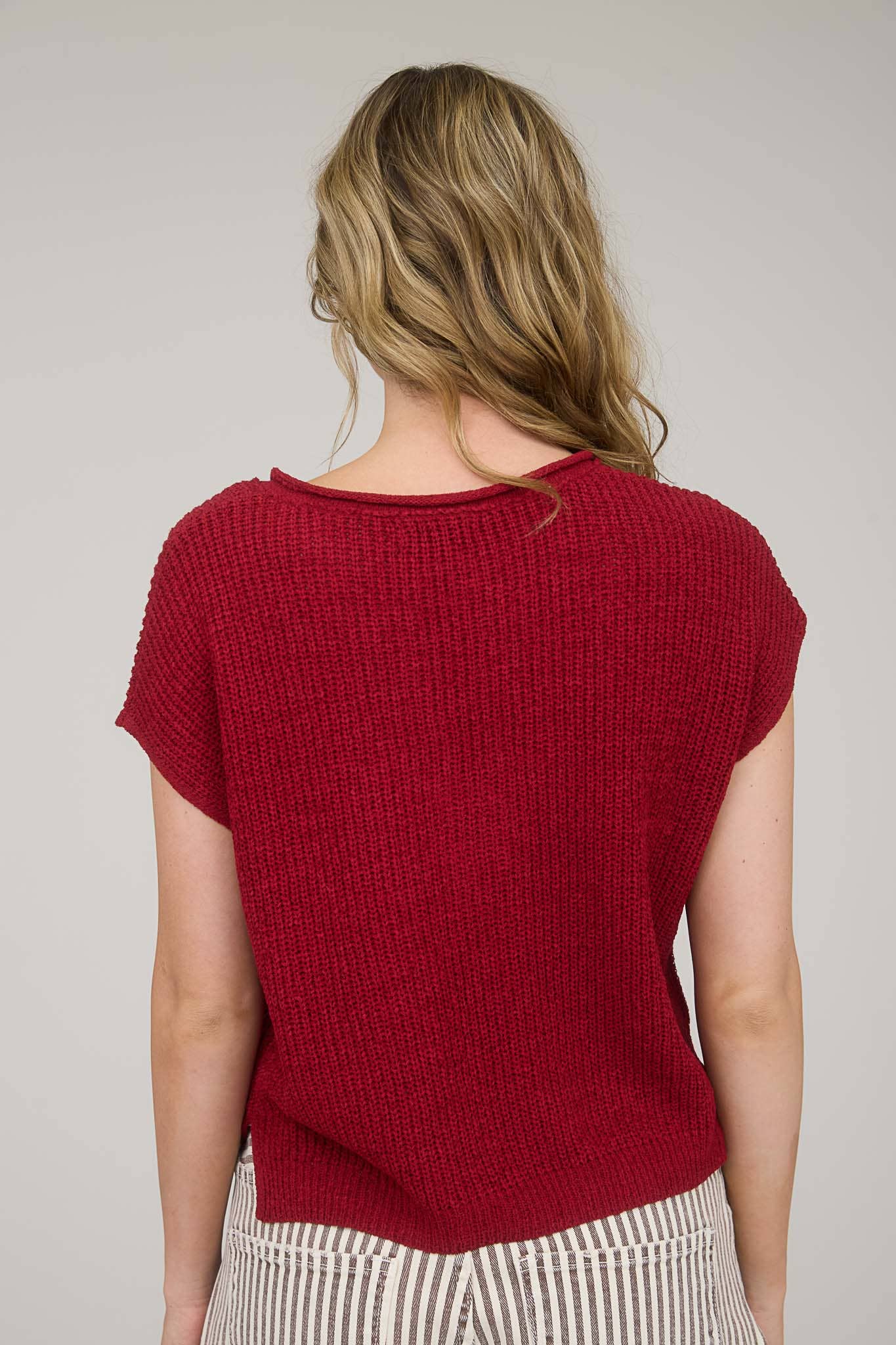 SPLIT NECK SHORT SLEEVE KNIT PULLOVER : RED S,M,L