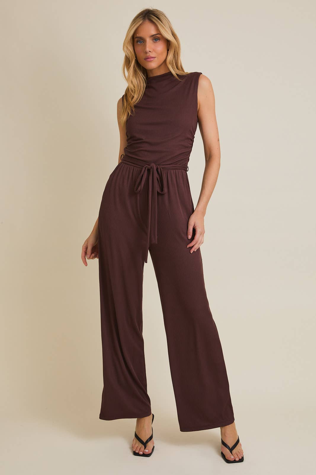MOCK NECK SLEEVELESS WAIST TIE JUMPSUIT: CHOCOLATE / S,M,L
