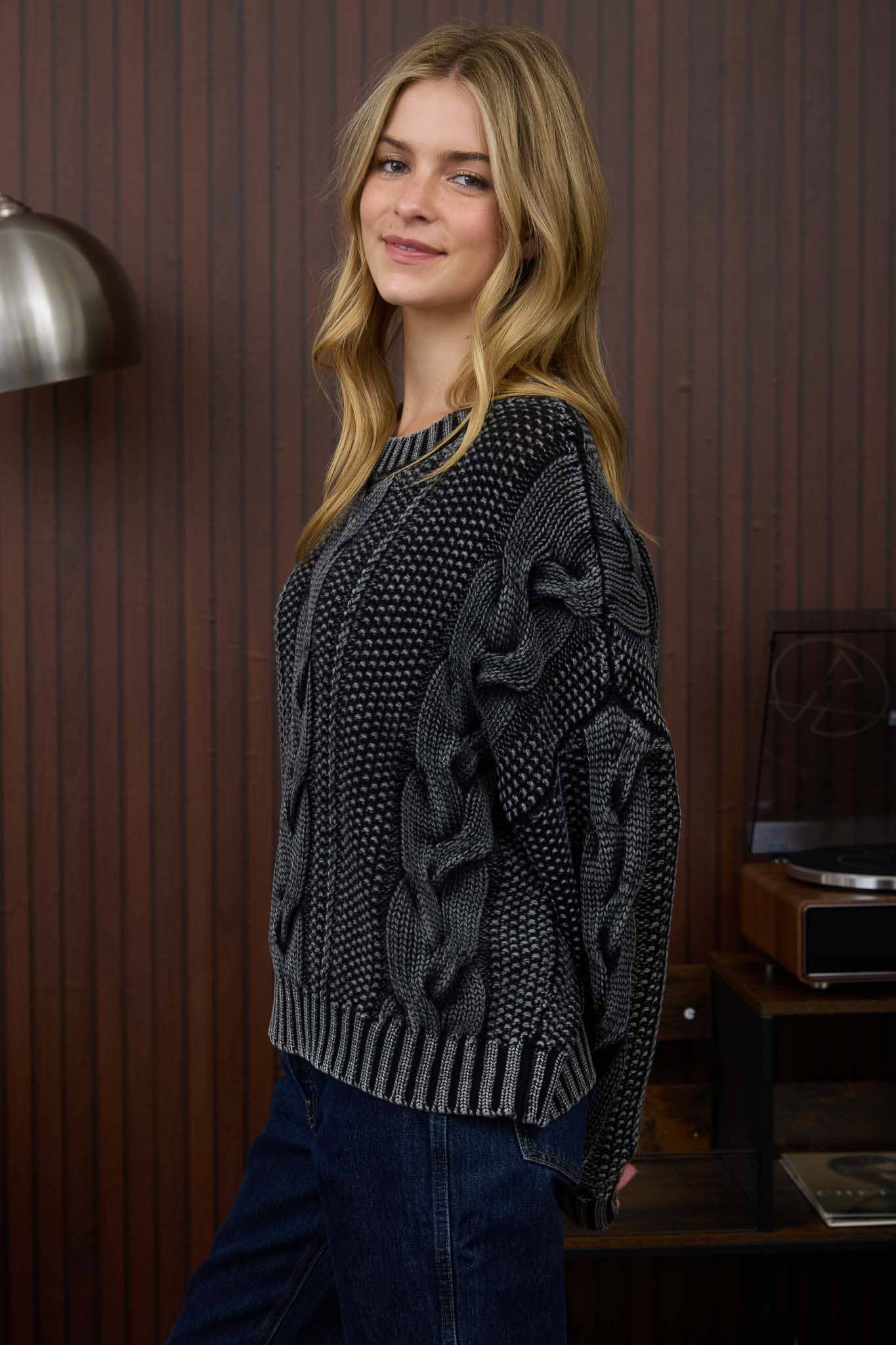 WASHED CABLE KNIT PULLOVER SWEATER: CHARCOAL S,M,L