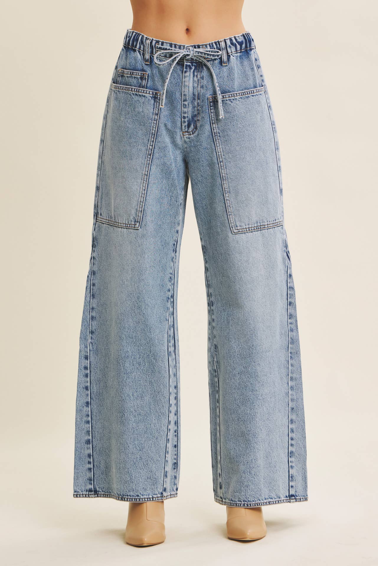 EASE AND GRACE DENIM WASHED OVERSIZED WIDE-LEG JEANS: WASHED DENIM / S,M,L