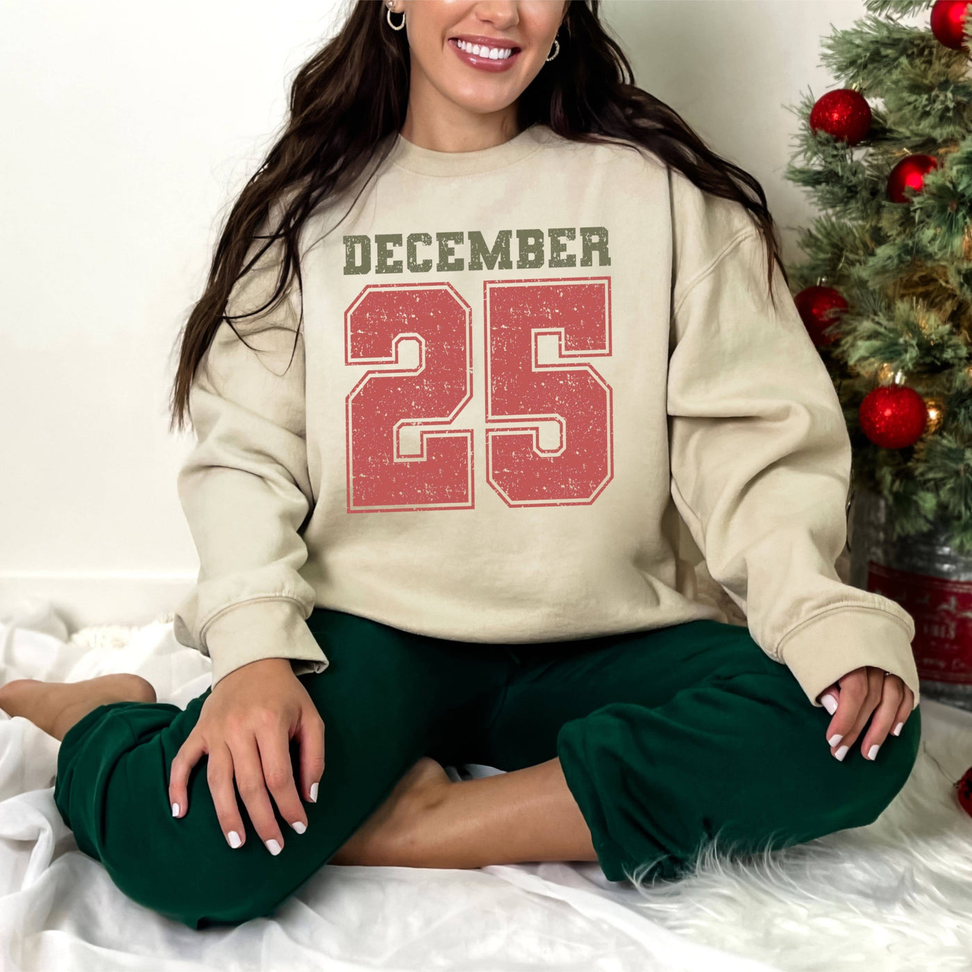 December 25 Fleece Sweatshirt / Sand